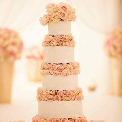 Wedding flower inspiration with Avalanche in Brides Magazine